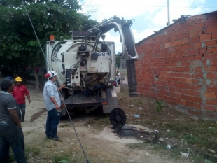 Avanzan trabajos de alcantarillado en barrios de Soledad