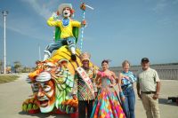 Desde hoy, ‘Río de Tradiciones’ la exposición de figuras de Carnaval regresa al Malecón