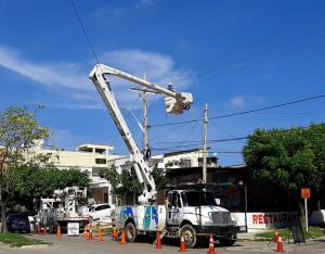 Adecuaciones eléctricas en San Salvador y Las Palmas