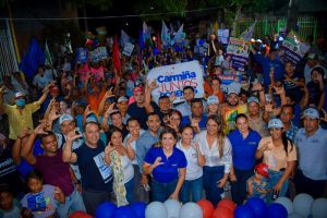 Trazando el camino hacia el empoderamiento: Carmiña Navarro y su campaña por las mujeres