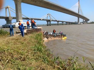 C.R.A acompañó proceso para retirar material oleoso del río Magdalena