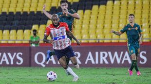 Fredy Hinestroza, durante una acción de juego