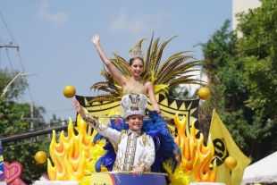Lluvia de alegría en el Desfile del Carnaval de los Niños 2024