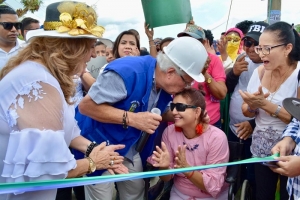 Alcalde Joao Herrera cortó cinta de maratón de obras para Soledad