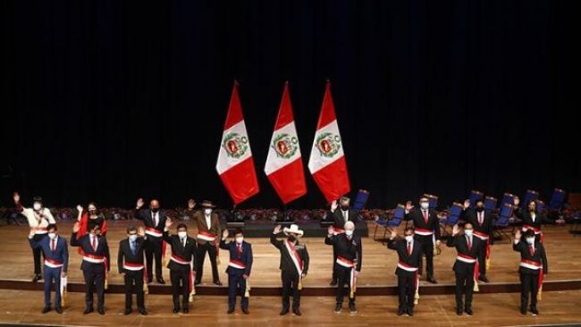 Nuevo presidente peruano juramenta a su gabinete de Gobierno