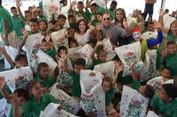 A los niños del internado Monseñor Víctor Tamayo se les adelantó el Niño Dios