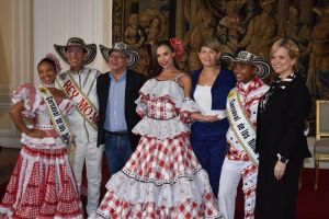 Reyes del Carnaval de Barranquilla se tomaron el Palacio de Nariño