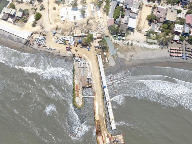 Terminó el pilotaje en las obras de reconstrucción del muelle de Puerto Colombia