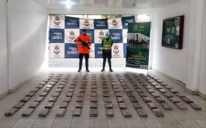 Autoridades hallan contenedor con cocaína en Buenaventura