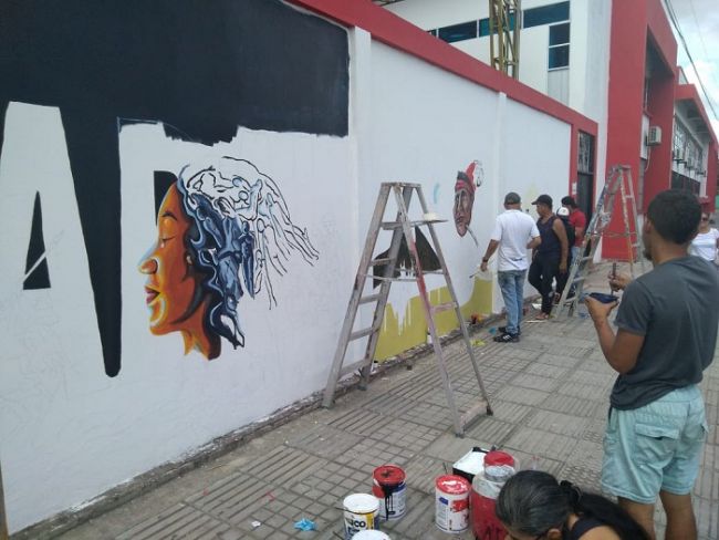 20 ciudades pintan en comunidad los ‘Murales del Bicentenario’