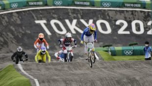 Mariana Pajón hizo historia con una plata en BMX Racing