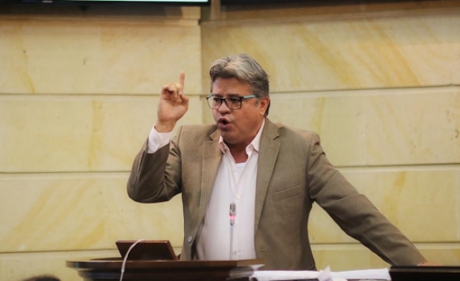 PND es un atentado contra el país: senador Wilson Arias