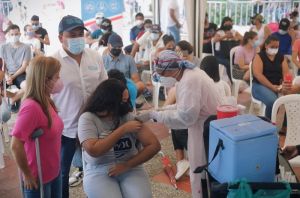 Gobernación del Atlántico lidera jornada de ‘vacunatón’ contra el Covid-19 en los municipios