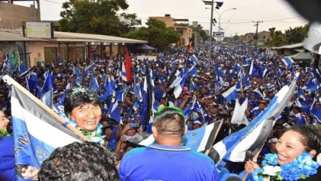 Evo Morales cierra campaña electoral ante comicios del domingo