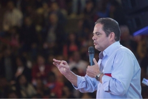 Vargas Lleras se anticipa a la votación al Congreso y revela su propia encuesta