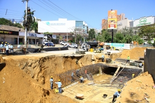 Distrito pavimentó 300 vías y canalizó 15,4 kilómetros de arroyos en 2018