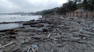 Sigue llegando basura a las playas de Puerto Colombia y Salgar