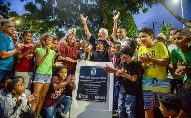 Alcalde Joao Herrera entregó el Parque Terranova a comunidad