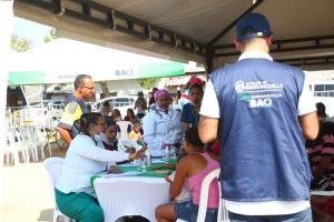 Alcaldía lleva servicios distritales a población vulnerable