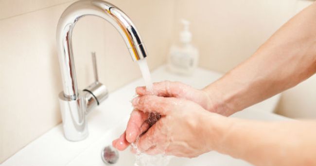 Lavado de manos, medida clave en la prevención de enfermedades transmisibles