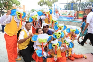 Alcalde Char entrega bulevar e inspecciona dos nuevos parques en Barranquilla