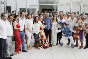 Asamblea exaltó a la reina del Carnaval 2019 con la Orden de Barlovento