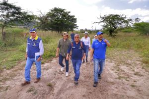 Gobernación, Minvivienda y UNGRD revisaron lotes para reubicación de damnificados