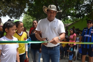 Alcalde Bello entrega 7.368 metros de vías pavimentadas en el barrio el Carmen de Malambo