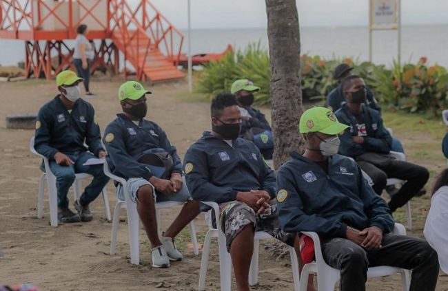 Cuerpo de salvavidas de Cartagena se alista para la apertura de playas bioseguras