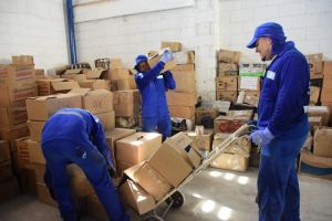 Gobernación del Atlántico lidera decomiso de más 100 mil botellas de licor adulterado y de contrabando