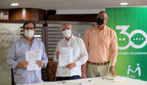 Fundación Monómeros y Uninorte firman convenio para beneficiar a migrantes venezolanos y retornados del Atlántico