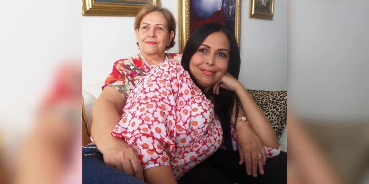 Bertha Mejía, El Primer Amor de Diomedes Díaz 1 Bertha Mejía y su hija Rosa Elvira Diaz