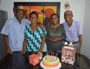 Saul Miranda, Rosa Melia Medina, Matilde Medina y Nimio Medina.