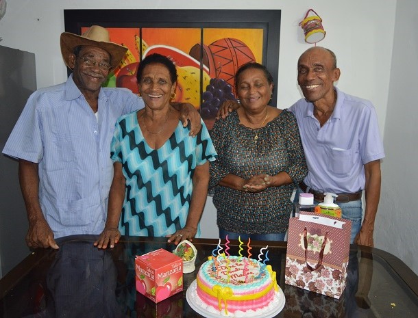 Saul Miranda, Rosa Melia Medina, Matilde Medina y Nimio Medina.