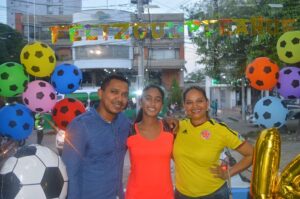 Carlos Medina, Melany Medina y Mildred Ortiz.