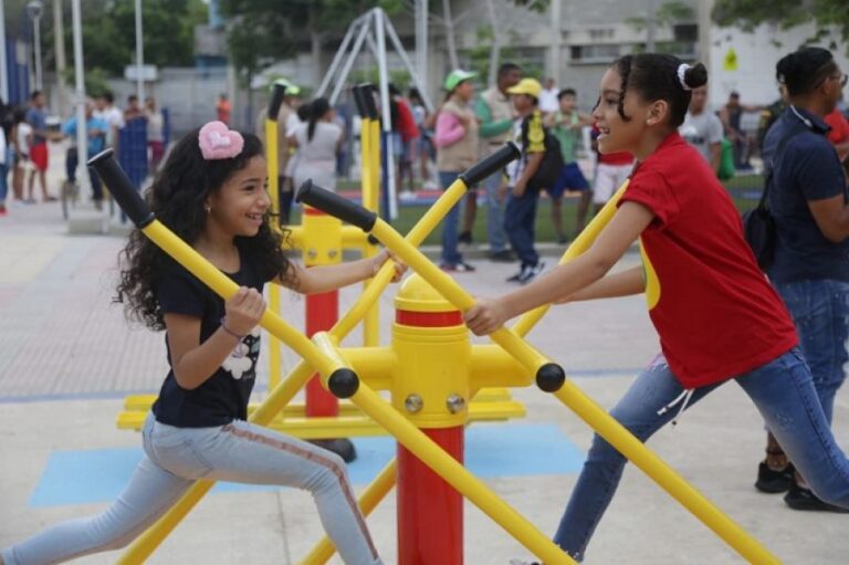 Distrito entregó parque Mundialito de la Ciudadela