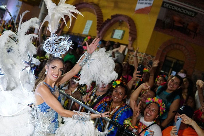 La Reina del Carnaval de Barranquilla 2024 Bailando en la Guacherna