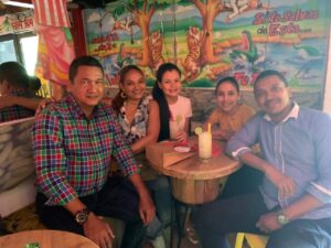 José Barraza, Mildred Ortiz, Sol Isaza, Yuranis Samudio y Carlos Medina.