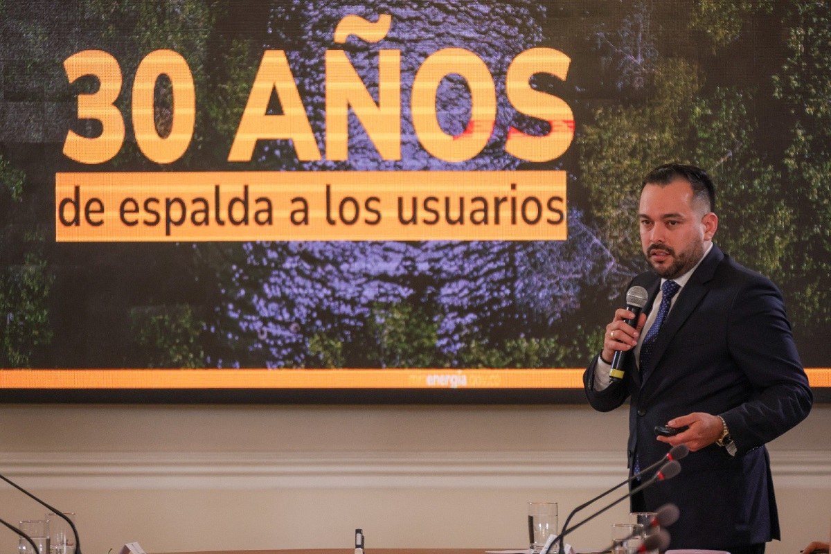 El ministro de Minas y Energía, Edwin Palma