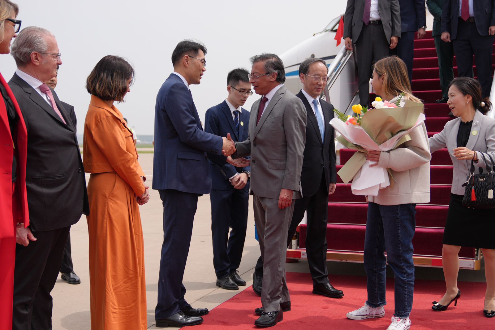 Colombia y China fortalecen lazos inició visita oficial