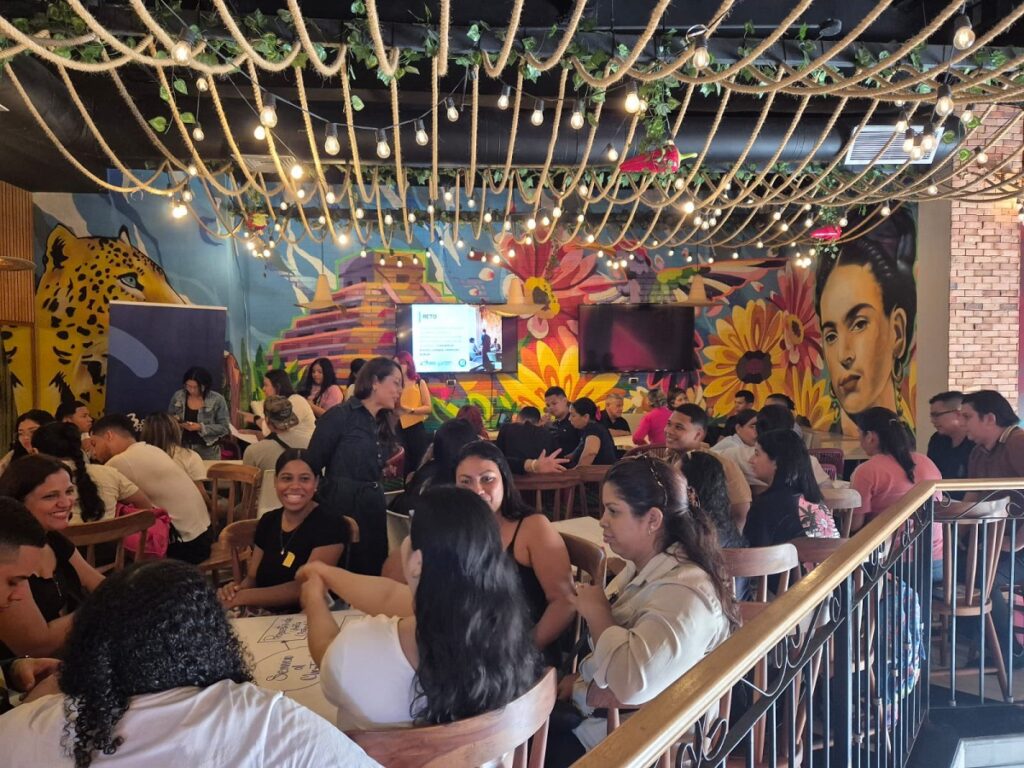 PUBLICO EN RESTAURANTES