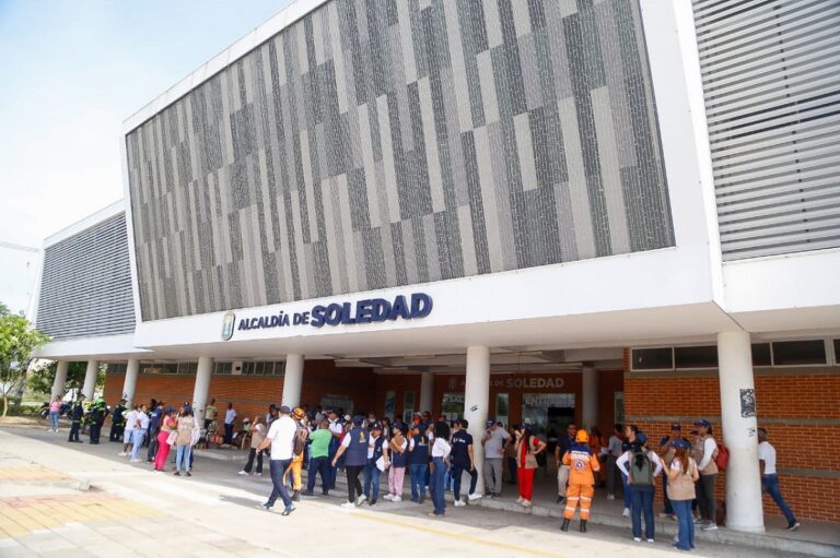Soledad activa emergencia y clases virtuales tras fuerte tormenta tropical 28 Soledad activa emergencia y clases virtuales tras fuerte tormenta tropical