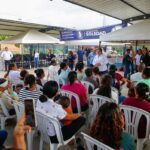 Soledad entrega ayudas a familias afectadas por las lluvias