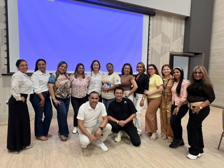 Soledad fortalece a docentes orientadores con coaching educativo