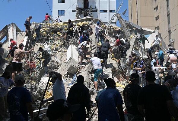 Terremoto de 7,4 deja cientos de víctimas y graves daños en Colombia 19 Terremoto de 7,4 deja cientos de víctimas y graves daños en Colombia