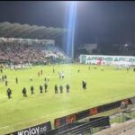 Disturbios en la tribuna Oriental durante Junior vs. Alianza Petrolera