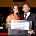 La profesional Melany Medina con su padre Carlos Medina